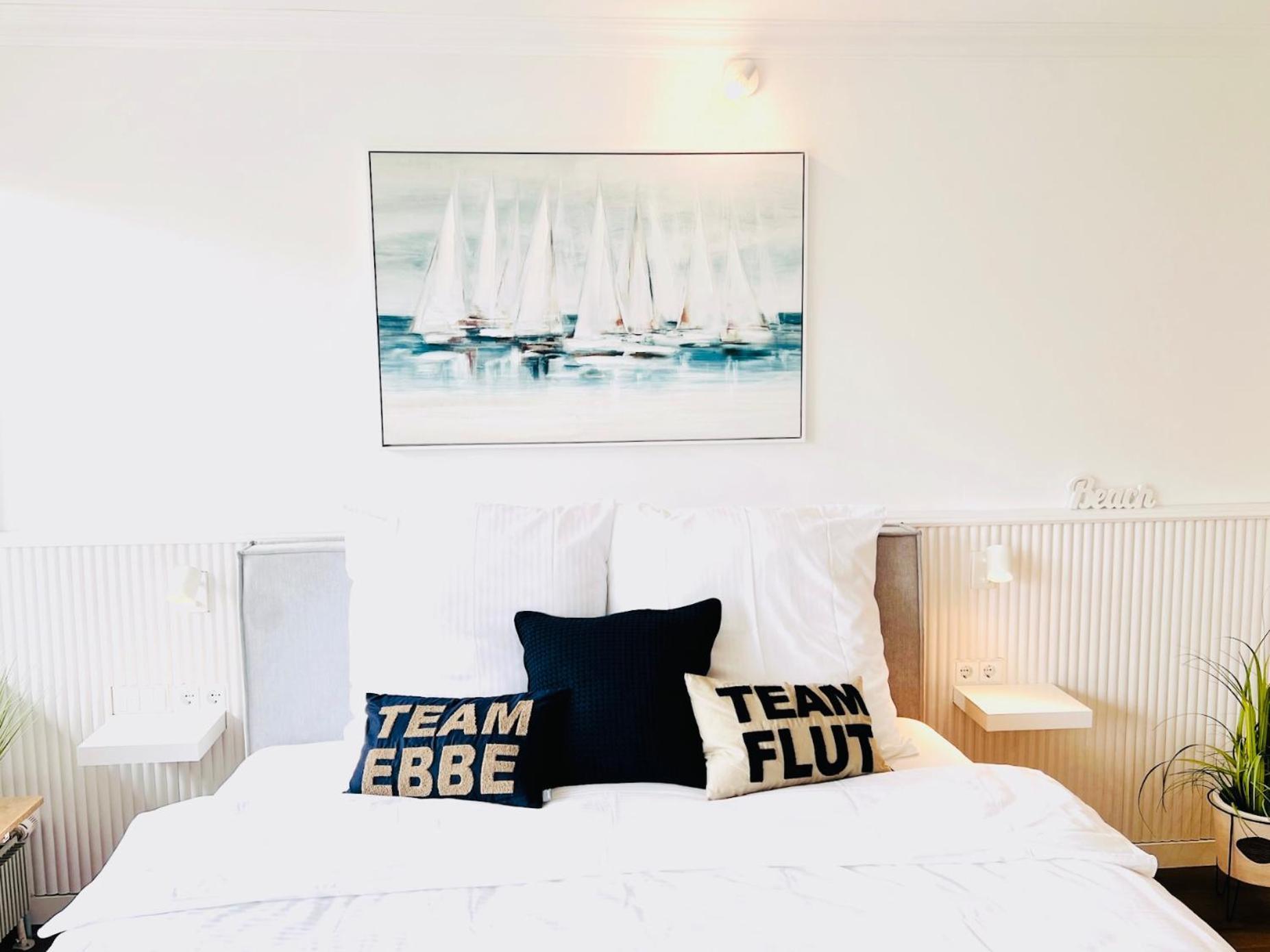Neu - Frisch Renoviertes Ferienapartment "Waterkant" Бюзум Экстерьер фото