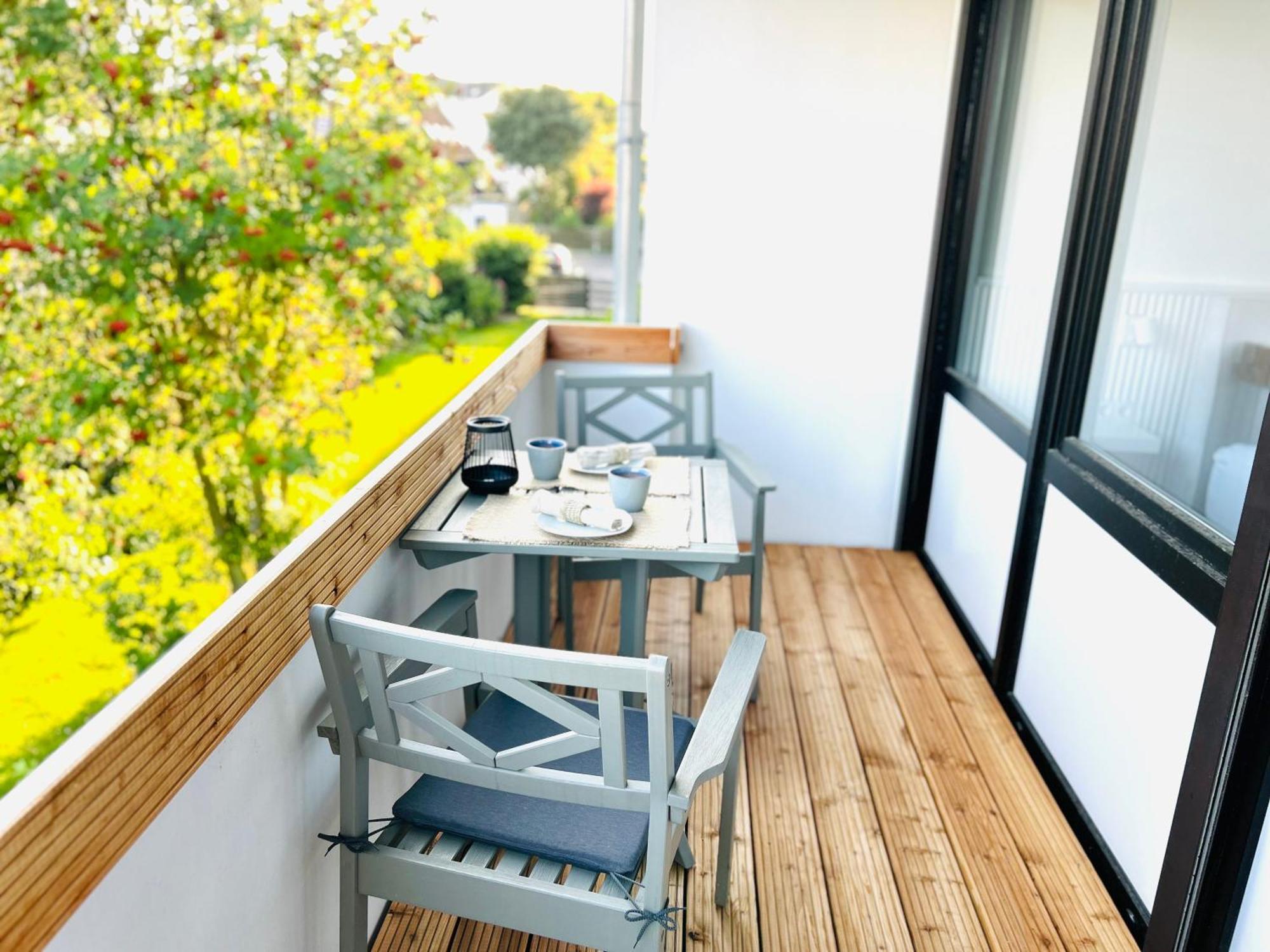 Neu - Frisch Renoviertes Ferienapartment "Waterkant" Бюзум Экстерьер фото